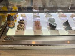 -Fridi Patisserie Cafe