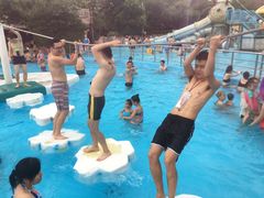 -热带风暴水上乐园(新镇路)