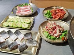 -围炉肉舍丹东海鲜烤肉·烤活鳗(步行街店)