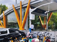 -锦秋路-停车场