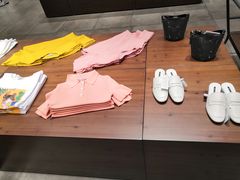 -URBAN REVIVO(上海中庚漫游城店)