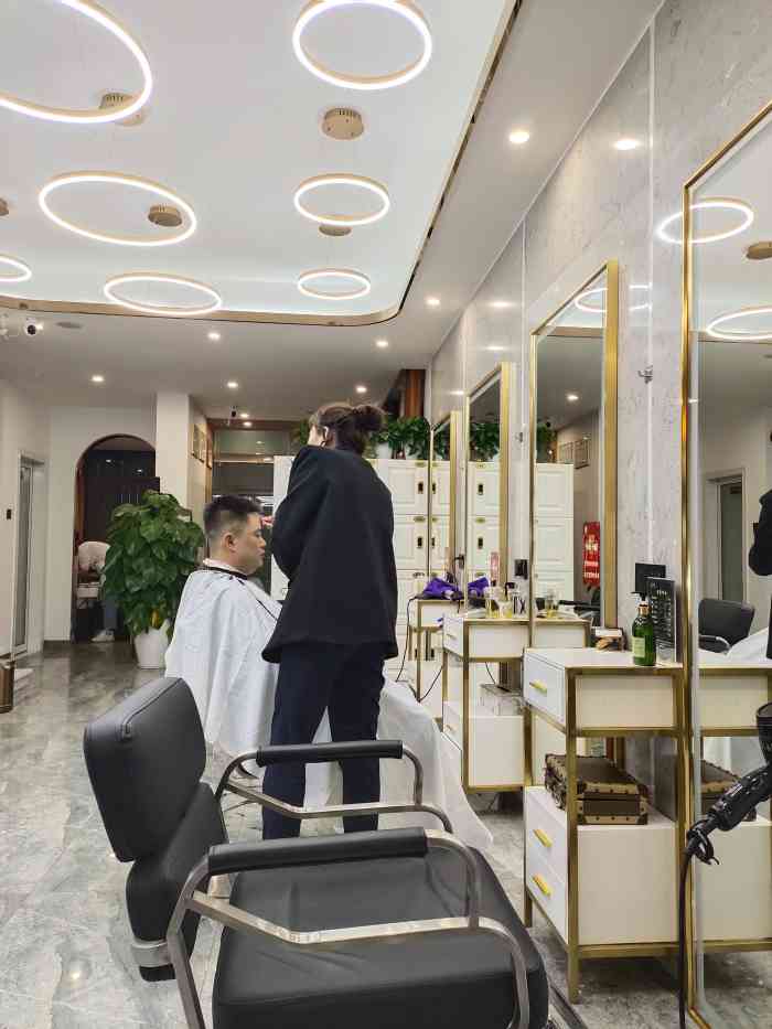 品尚美发-"【项目】剪发 美容家门口的新店,第一次."-大众点评移动版