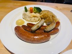 -LENBACH兰巴赫西餐啤酒坊(大连东港店)