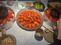 -巴厘龙虾·榜首油焖大虾(音乐学院·沿江酒馆店)