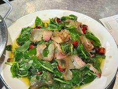 -大众跷脚牛肉馆·非遗传承单位(峨眉山店)