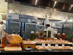 -圣丰索菲特·2 On 988 Café 自助餐厅