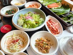 长过手臂的蔬菜盘-本家·添百客韩国料理(泰然店)