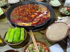 -黄潇洒老火锅(九眼桥宏济巷店)
