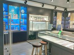 -宏宇眼镜蔡司依视路折扣店(兆佳眼镜城店)