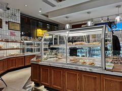 面包甜点陈列柜-老大昌(淮海中路店)