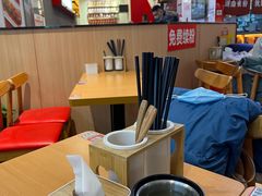 大堂-霸蛮湖南米粉(亦庄力宝华联店)