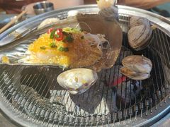 -围炉肉舍•炭烤活鳗•丹东海鲜烤肉(步行街店)