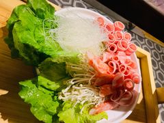 -三人行骨头王火锅(长寿店)