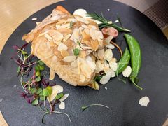 -杏荟旋转餐厅(广州爱群店)