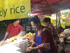 -芒果糯米饭摊子