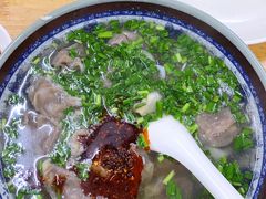 -牛味十足传统美食(凤凰西街店)