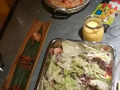 蔬菜沙拉-小牛哈尼章鱼水煎肉(金鹰店)