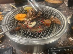 -啊美丽炭火烤肉(滑翔一店)
