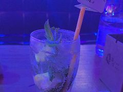 -喜鹊音乐酒馆(西街店)
