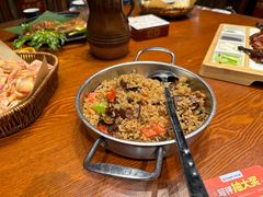 -老滇山寨•云南特色菜•地方菜•民族风情歌舞表演(金碧店)