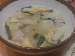 手包小馄饨-龍堂蟹黄小笼包(万家丽店)