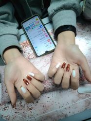 -桃子的美甲店
