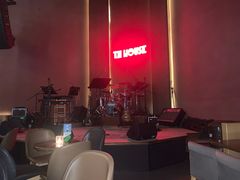 -TZ House音乐现场(来福士中心店)