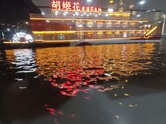 -侬佳蒸菜馆(听潮店)