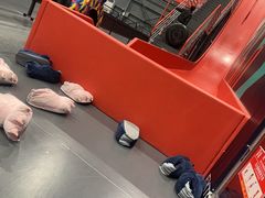 -极限PLAY运动娱乐新世界·团建派对表演休闲馆·室内高空游乐园