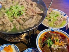 -肖四女乐山跷脚牛肉(南汇大学城生活广场店)