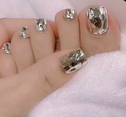 -甲·铺轻奢美甲美睫