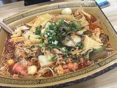 -川魂帽牌货冒菜(月东街店)