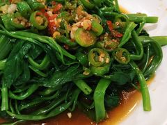 剁椒藤菜-洪霞餐馆