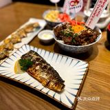 服务生超级热情，会主动来介绍店里的特色菜