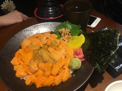 三色海胆饭-魔丼屋(日月光店)