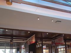-阿瓦山寨·湘菜现炒·剁椒鱼头王(咸阳总店)