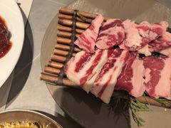 -草家酱蟹炭火烤肉店(珲春南路一店)
