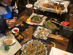 -何师烧烤Pro ·江湖川菜·小龙虾·精酿(太古里旗舰店)