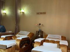 -耳语轻风专业采耳馆(古北花世界商业广场店)