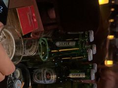 -FOUR PLAY BAR