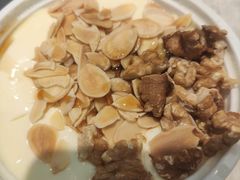 琥珀桃仁双皮奶-满记甜品(水游城店)