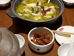 -渝是乎酸菜鱼(龙旗购物中心店)