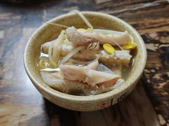 -一品鱻石锅鱼