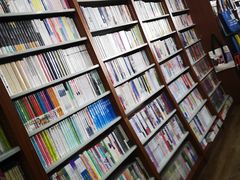 -育才书店(三孝口店)