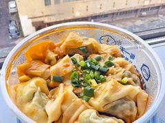 荠菜大馄饨（红油拌）-弄堂咪道-饭香·面香·馄饨香(钦州北路田尚坊店)