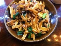竹笋炒腊肉-苗湘食府(十年店)