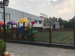 -蓝地时尚庄园(北京清河营地铁站店)