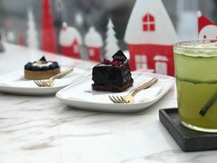 -UNI UNI(环亚凯瑟琳店)