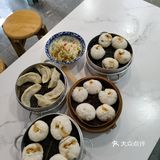 在兴山县偶遇的这个小早餐店，愿老板生意兴隆！