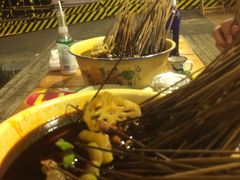 -拈签一笑黄牛肉辣卤串串